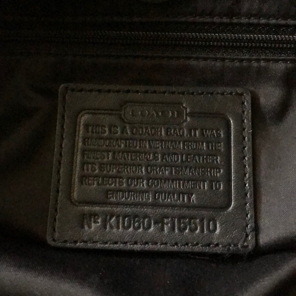 Well Loved Coach Shoulder bag - Picture 6 of 7